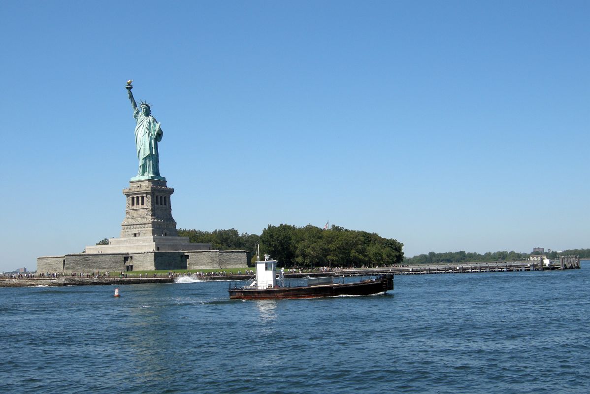 04-02 Statue Of Liberty And Liberty Island From Cruise Ship